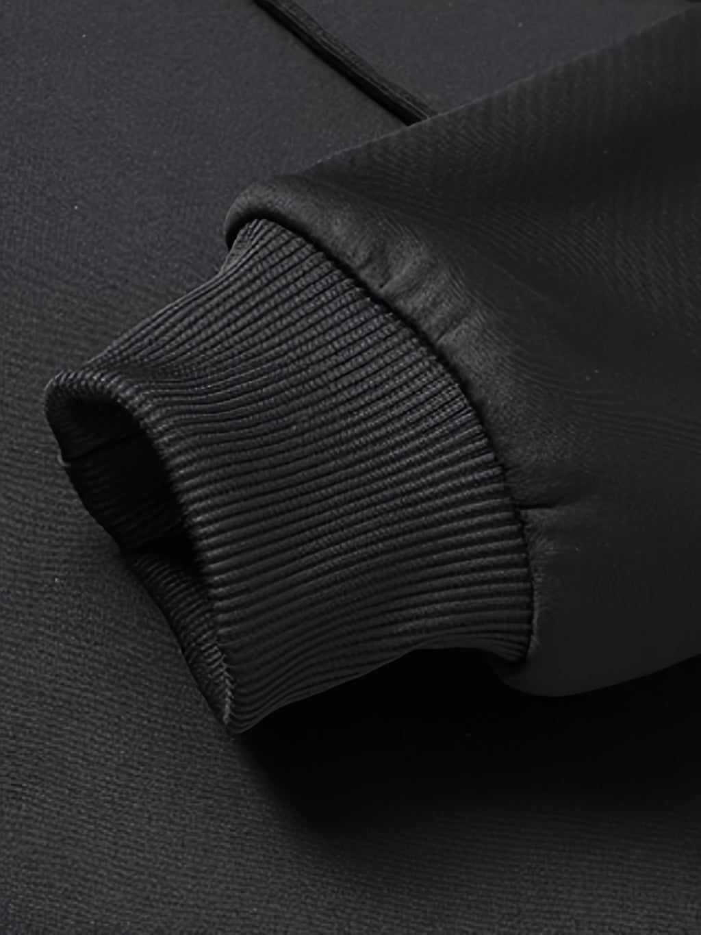 Men’s Fleece-Lined Skull & Bat Zip Hoodie – Warm Fall/Winter Streetwear