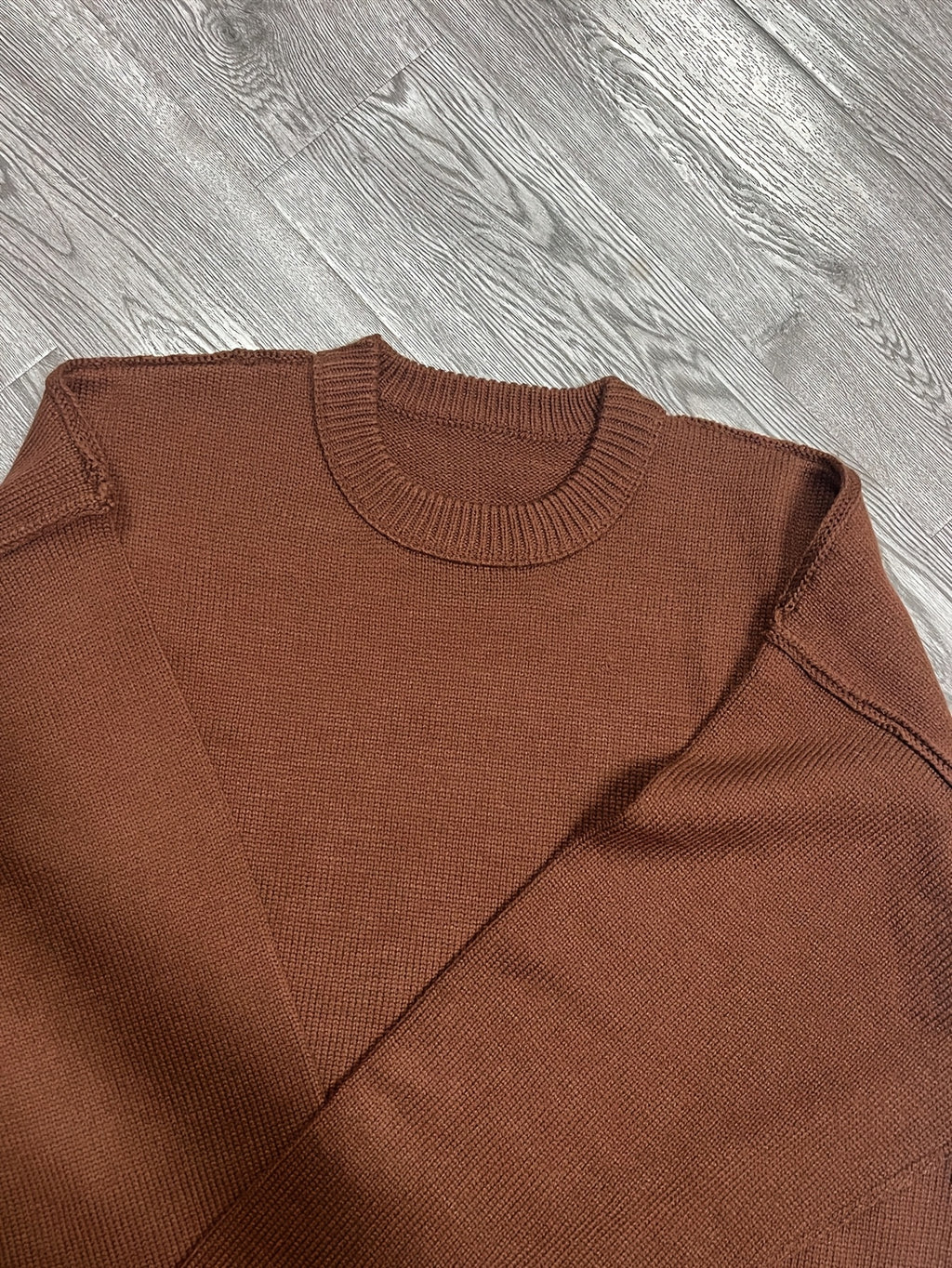 Unisex Oversized Knit Sweater – Drop Shoulder, Frayed Hem, Autumn/Winter Streetwear