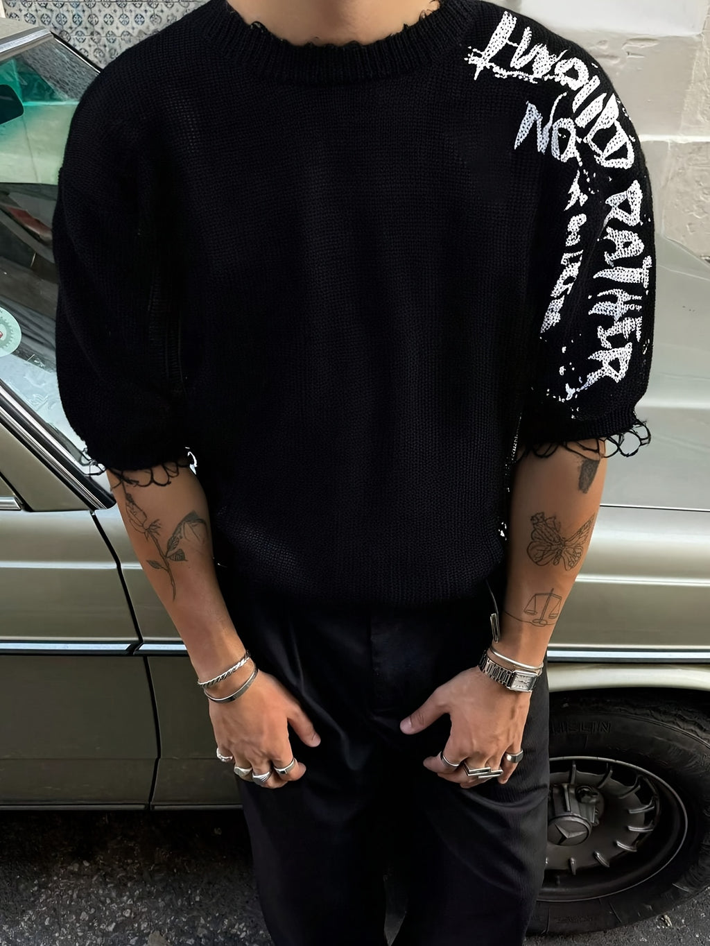 Men’s Drop-Shoulder Streetwear Tee – Bold Letter Graphic Print