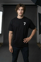 Unisex Famous Number " 7 " Graphic T-Shirt – Oversized Streetwear Top for Daily Wear