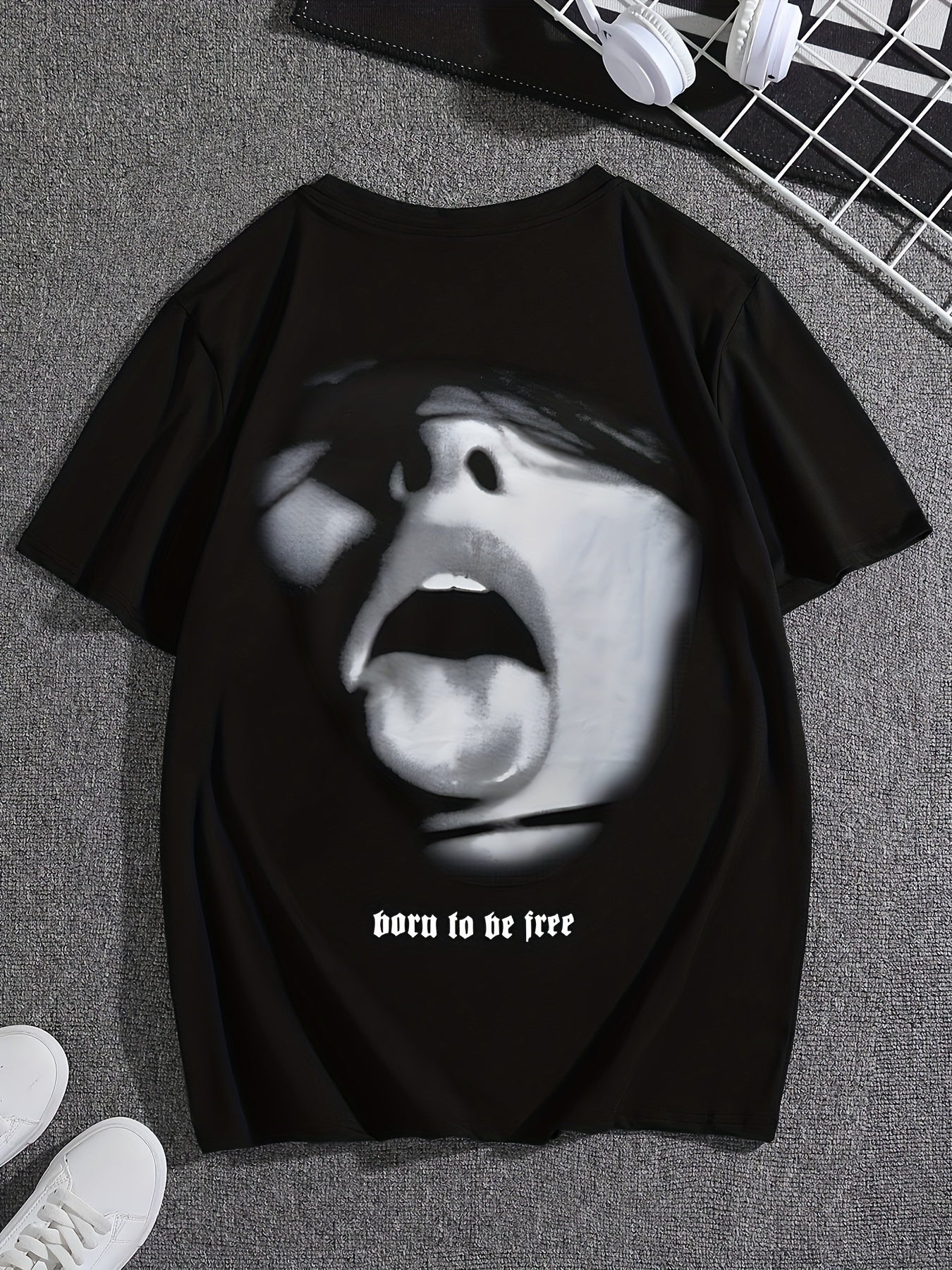 Unisex "Hot-Selling" Born to Be Free Graphic Tee